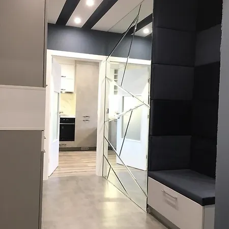 The Hut Apartment Burgas